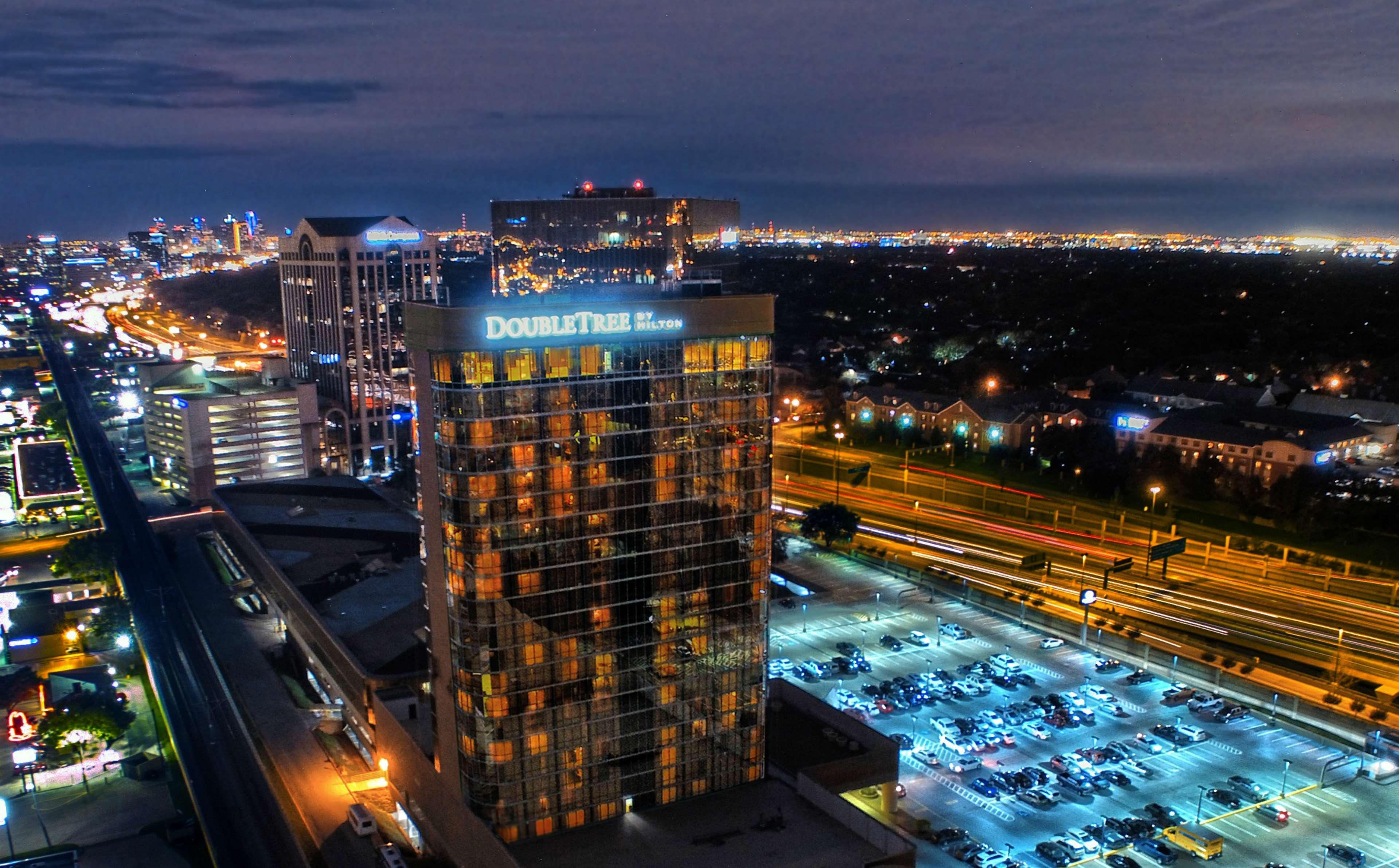 Doubletree By Hilton Hotel Dallas Campbell Centre Esterno foto