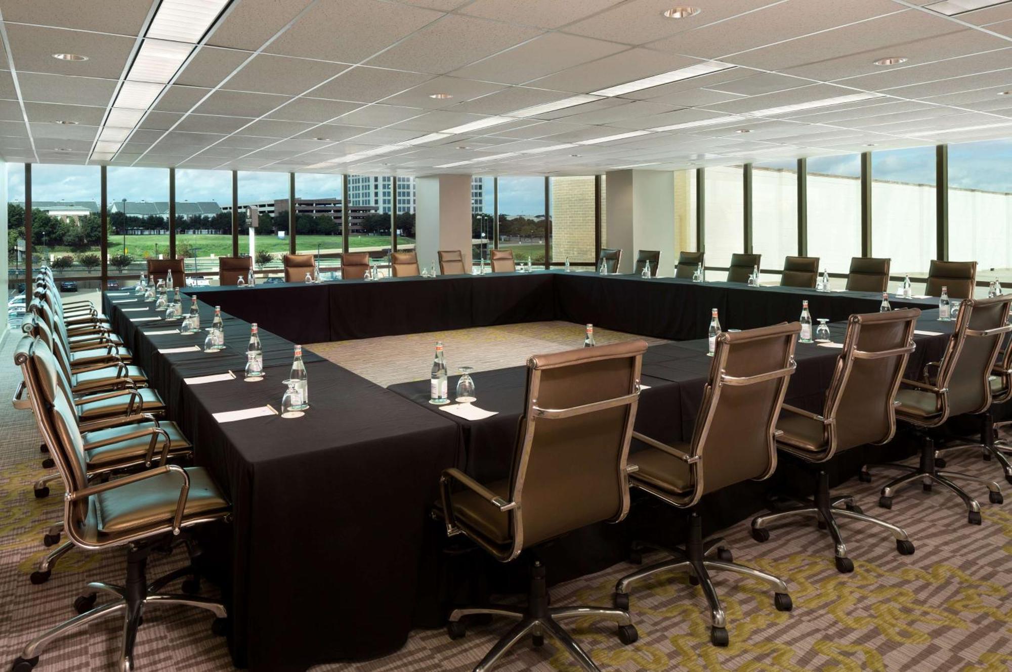 Doubletree By Hilton Hotel Dallas Campbell Centre Esterno foto